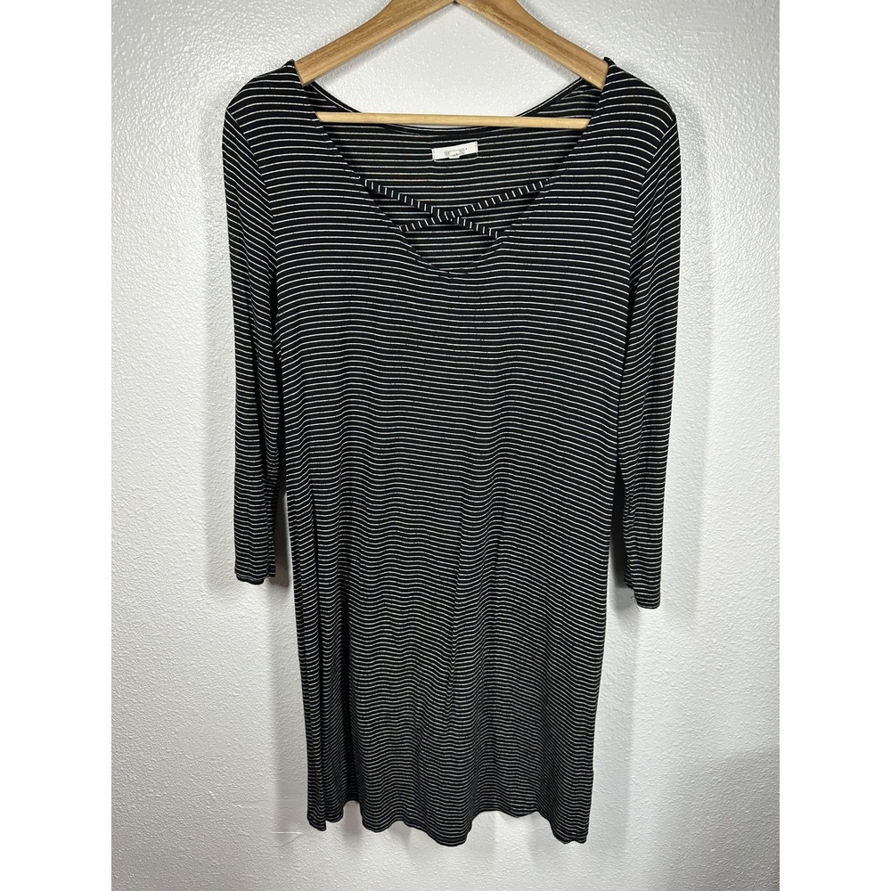 Maurices Shirt Womens Medium Black White Striped 3/4 Sleeve Tunic‎ Crisscross